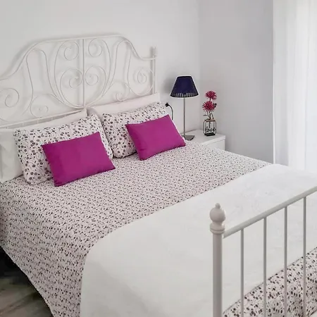 Apartment 3 Bedroom Cozy In La Rapita Sant Carles De La Rapita