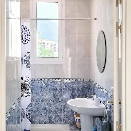 3 Bedroom Cozy In La Rapita *
